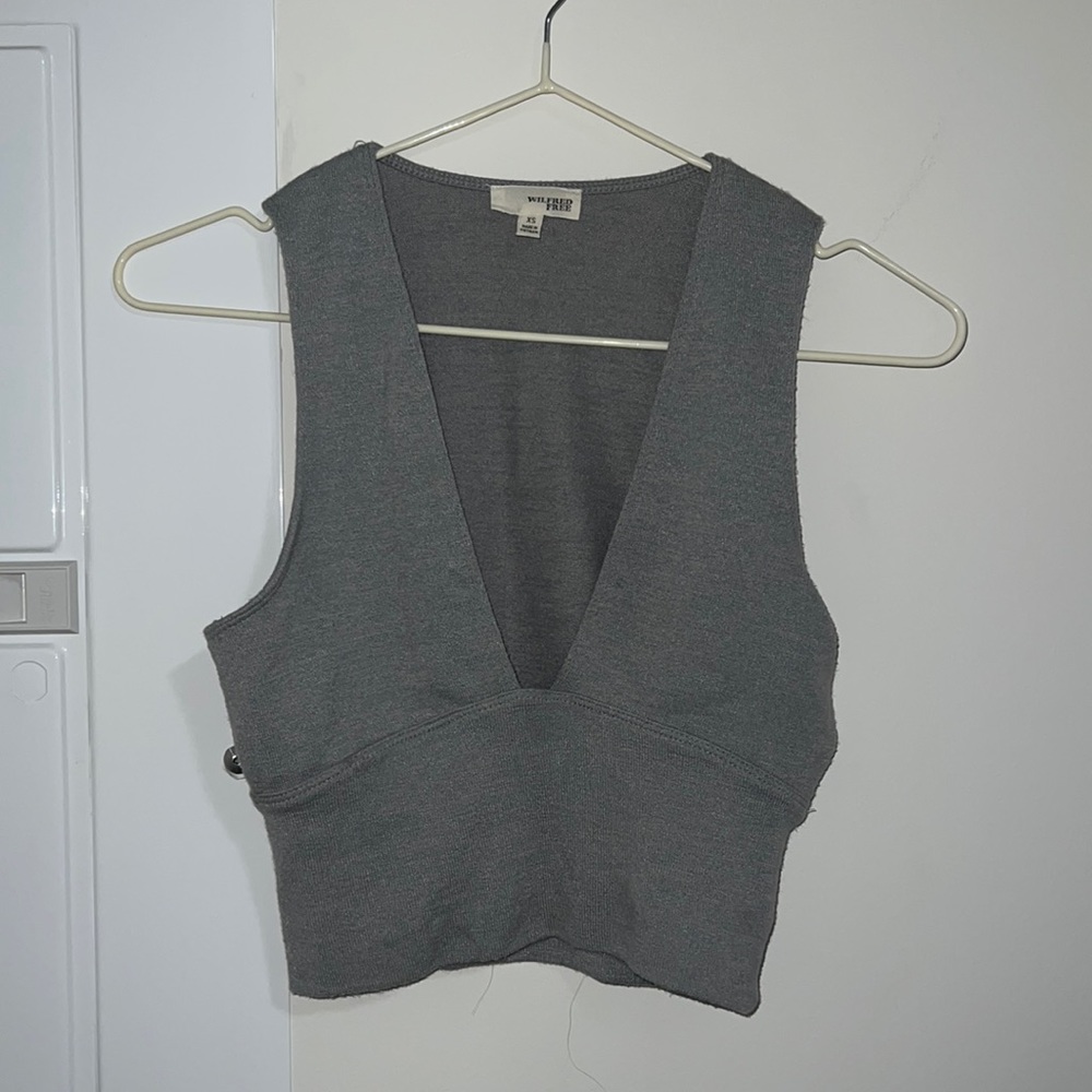 Wilfred free Aritzia top light grey xs